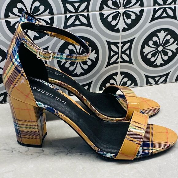 Madden Girl Women's Beella Mustard Plaid 9.5 NEW - Picture 3 of 14